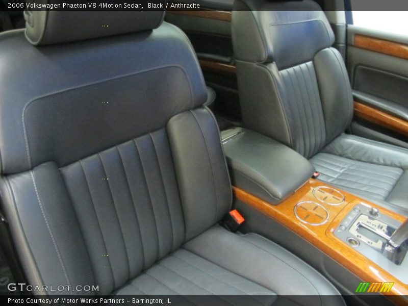  2006 Phaeton V8 4Motion Sedan Anthracite Interior
