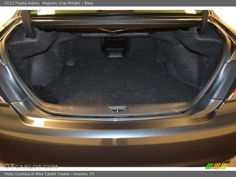 Magnetic Gray Metallic / Black 2011 Toyota Avalon