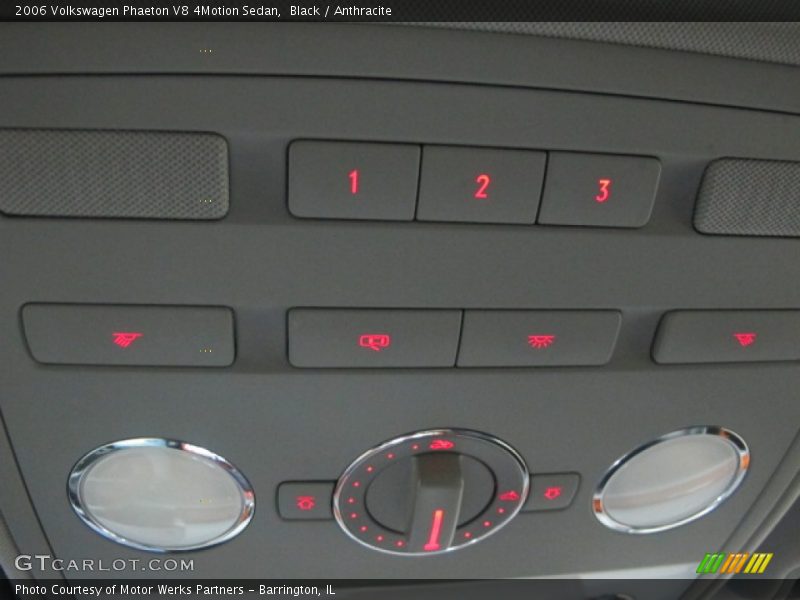 Controls of 2006 Phaeton V8 4Motion Sedan