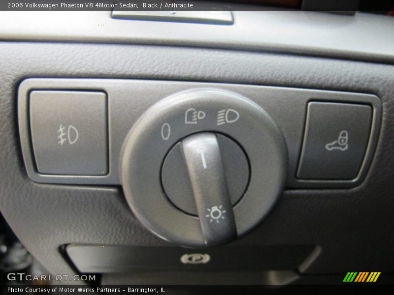Controls of 2006 Phaeton V8 4Motion Sedan