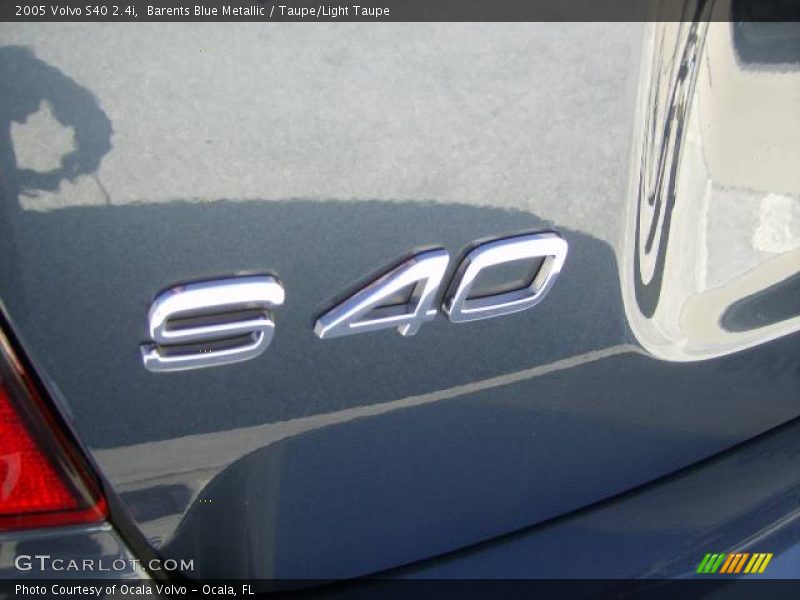 Barents Blue Metallic / Taupe/Light Taupe 2005 Volvo S40 2.4i