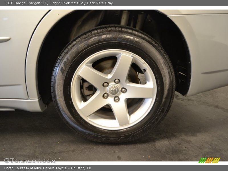 Bright Silver Metallic / Dark Slate Gray 2010 Dodge Charger SXT