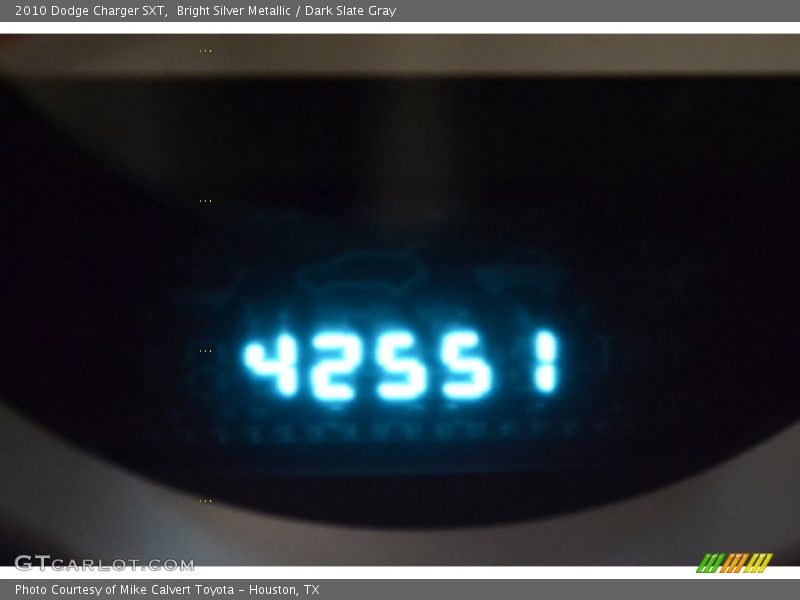 Bright Silver Metallic / Dark Slate Gray 2010 Dodge Charger SXT
