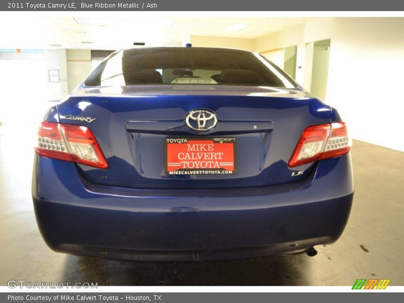 Blue Ribbon Metallic / Ash 2011 Toyota Camry LE