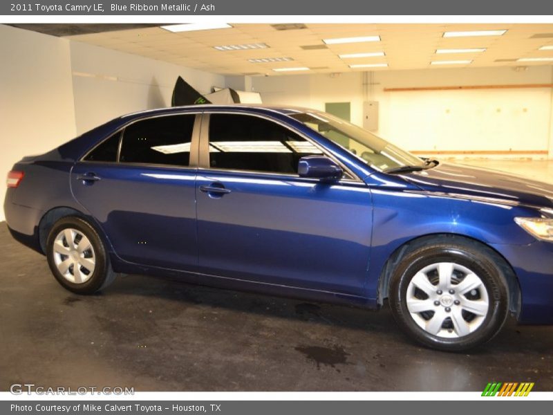 Blue Ribbon Metallic / Ash 2011 Toyota Camry LE