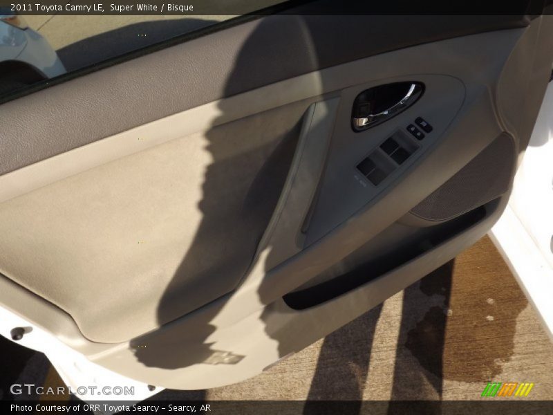 Super White / Bisque 2011 Toyota Camry LE