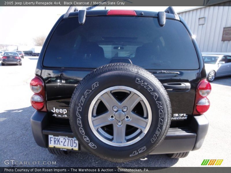 Black Clearcoat / Medium Slate Gray 2005 Jeep Liberty Renegade 4x4