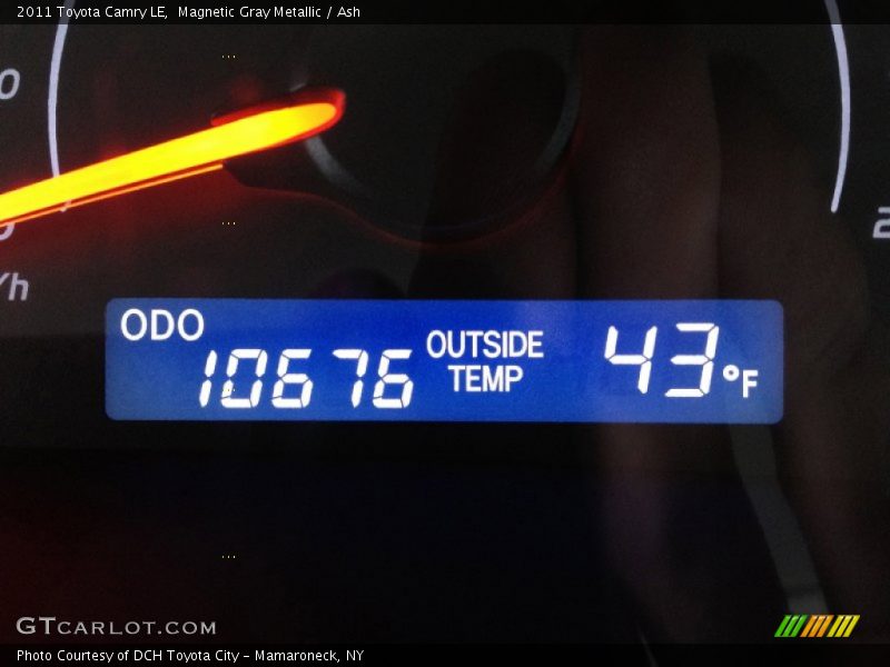 Magnetic Gray Metallic / Ash 2011 Toyota Camry LE