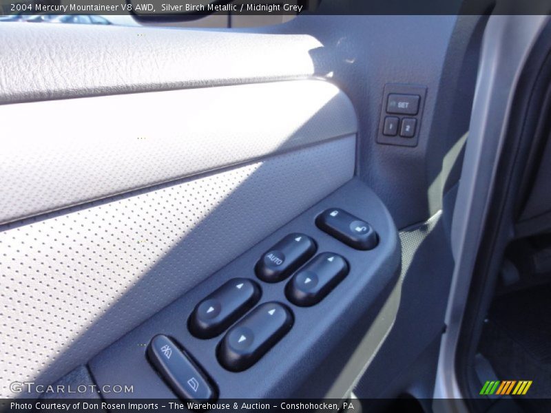 Silver Birch Metallic / Midnight Grey 2004 Mercury Mountaineer V8 AWD
