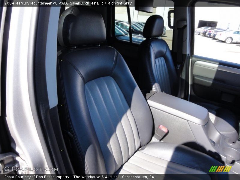 Silver Birch Metallic / Midnight Grey 2004 Mercury Mountaineer V8 AWD