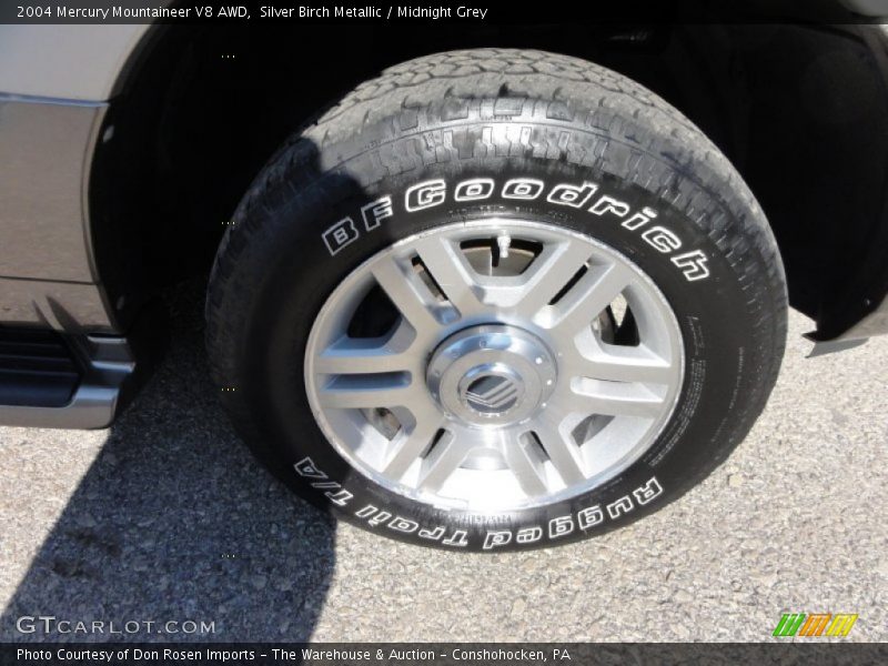 Silver Birch Metallic / Midnight Grey 2004 Mercury Mountaineer V8 AWD