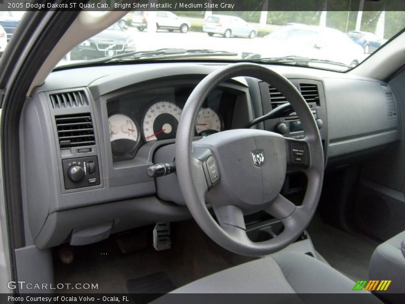 Bright Silver Metallic / Medium Slate Gray 2005 Dodge Dakota ST Quad Cab