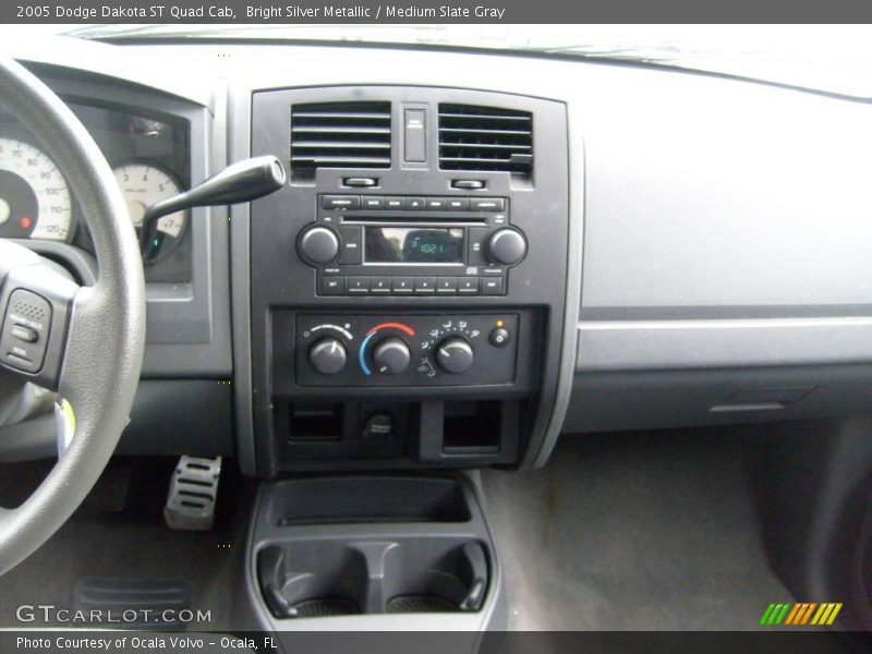 Bright Silver Metallic / Medium Slate Gray 2005 Dodge Dakota ST Quad Cab