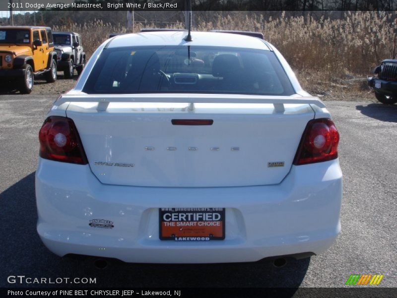 Bright White / Black/Red 2011 Dodge Avenger Mainstreet