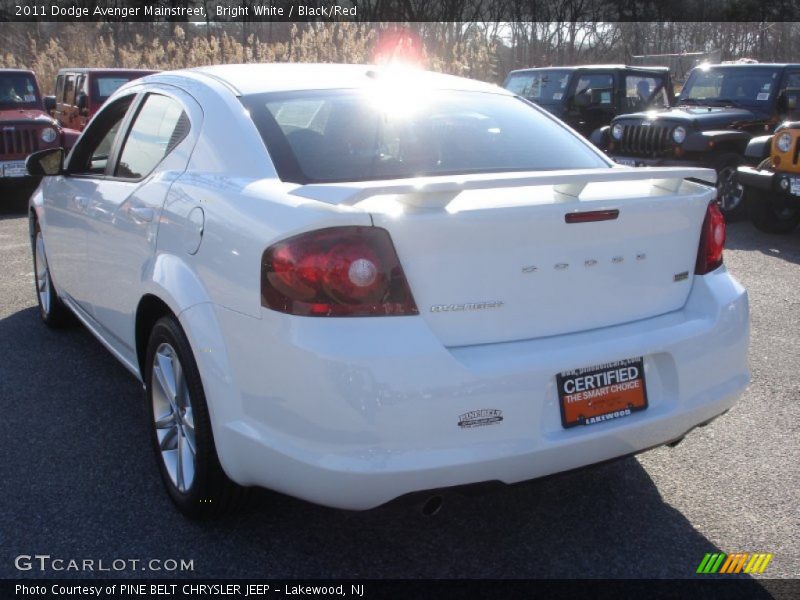 Bright White / Black/Red 2011 Dodge Avenger Mainstreet