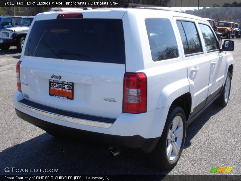 Bright White / Dark Slate Gray 2011 Jeep Patriot Latitude X 4x4