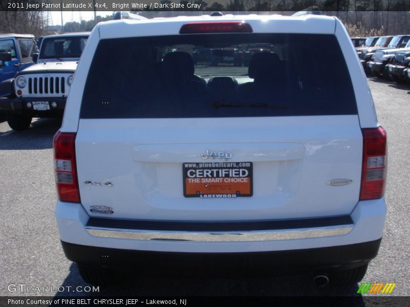 Bright White / Dark Slate Gray 2011 Jeep Patriot Latitude X 4x4