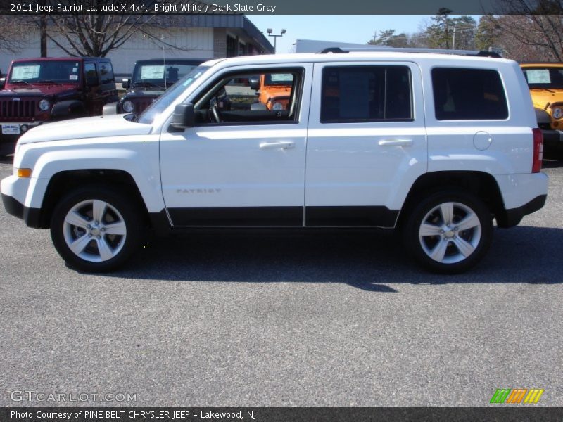 Bright White / Dark Slate Gray 2011 Jeep Patriot Latitude X 4x4