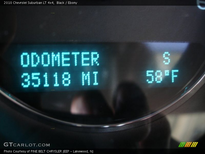 Black / Ebony 2010 Chevrolet Suburban LT 4x4