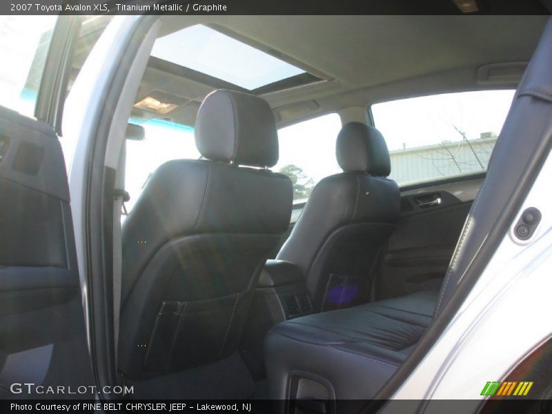 Titanium Metallic / Graphite 2007 Toyota Avalon XLS