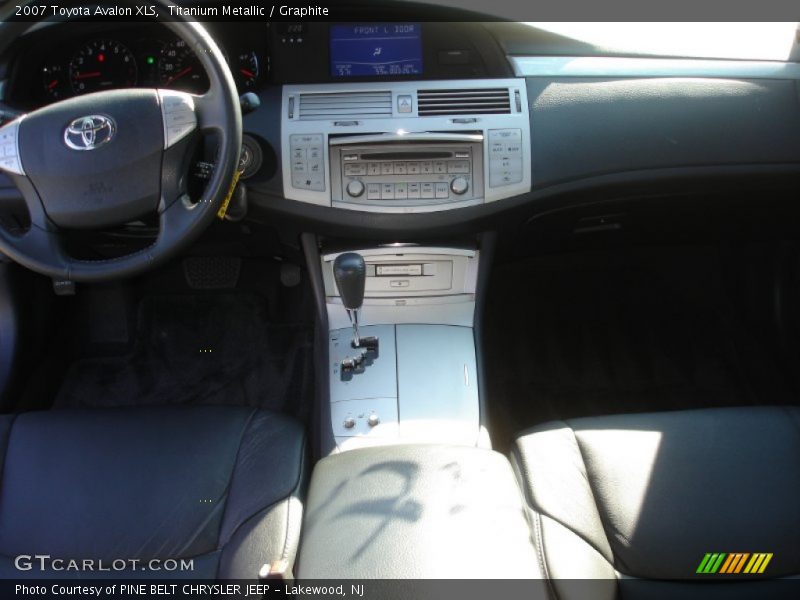 Titanium Metallic / Graphite 2007 Toyota Avalon XLS