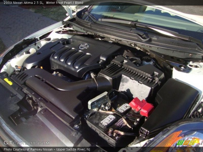 Winter Frost Pearl / Blond 2009 Nissan Altima 2.5 SL