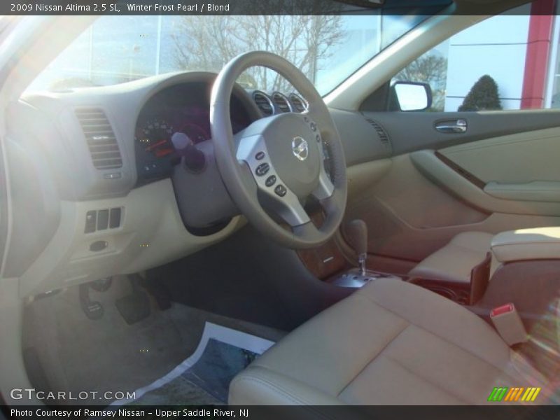 Winter Frost Pearl / Blond 2009 Nissan Altima 2.5 SL