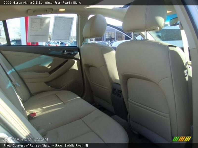 Winter Frost Pearl / Blond 2009 Nissan Altima 2.5 SL