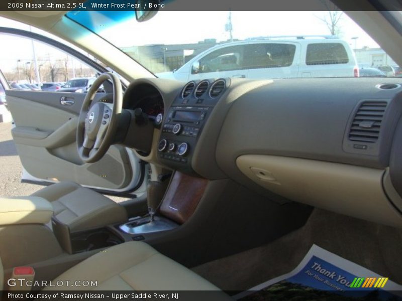 Winter Frost Pearl / Blond 2009 Nissan Altima 2.5 SL