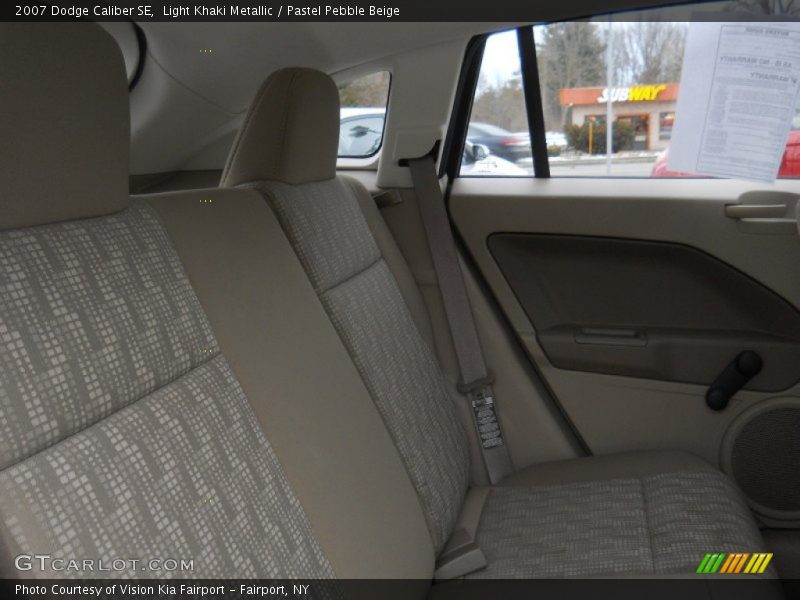 Light Khaki Metallic / Pastel Pebble Beige 2007 Dodge Caliber SE