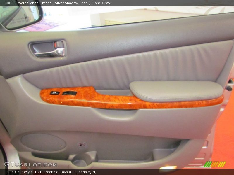 Silver Shadow Pearl / Stone Gray 2006 Toyota Sienna Limited