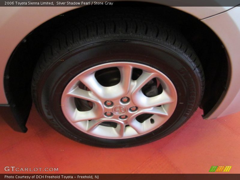 Silver Shadow Pearl / Stone Gray 2006 Toyota Sienna Limited