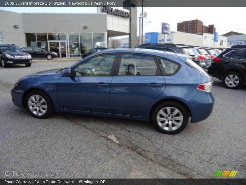 Newport Blue Pearl / Ivory 2009 Subaru Impreza 2.5i Wagon