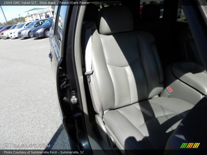 Onyx Black / Pewter/Dark Pewter 2004 GMC Yukon SLT