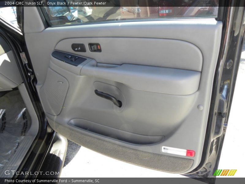 Onyx Black / Pewter/Dark Pewter 2004 GMC Yukon SLT