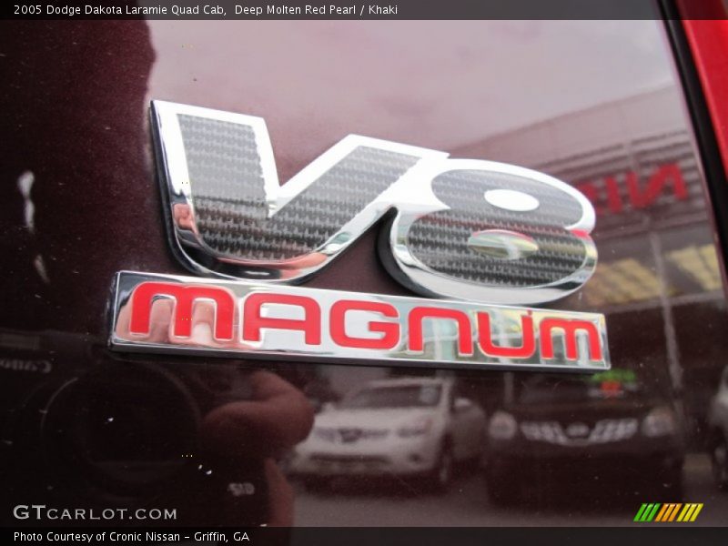  2005 Dakota Laramie Quad Cab Logo