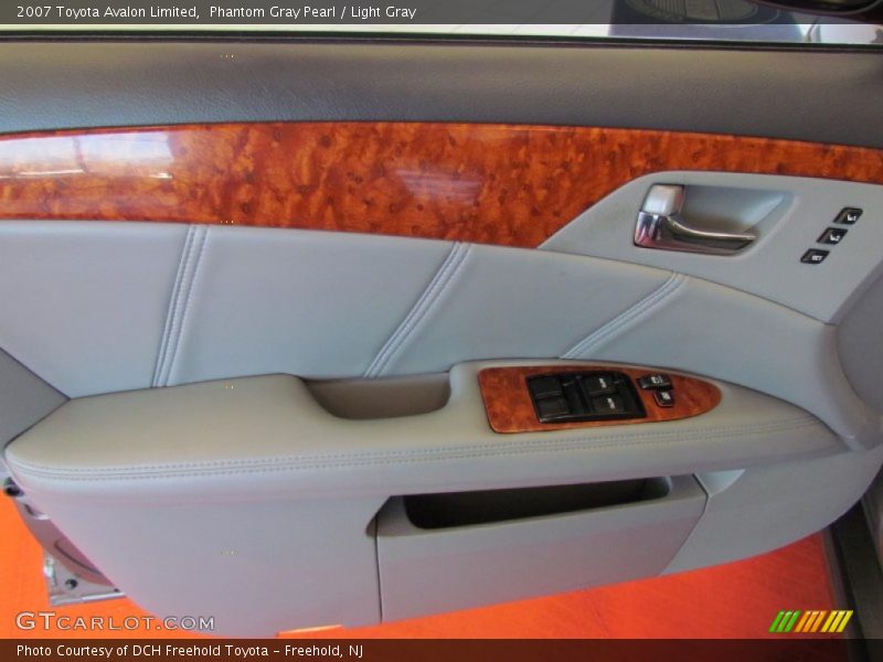 Phantom Gray Pearl / Light Gray 2007 Toyota Avalon Limited
