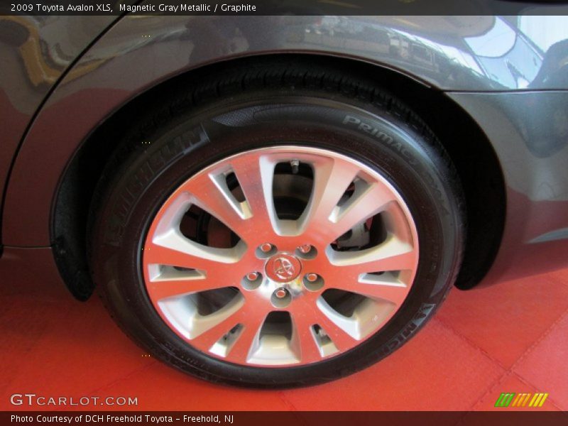 Magnetic Gray Metallic / Graphite 2009 Toyota Avalon XLS