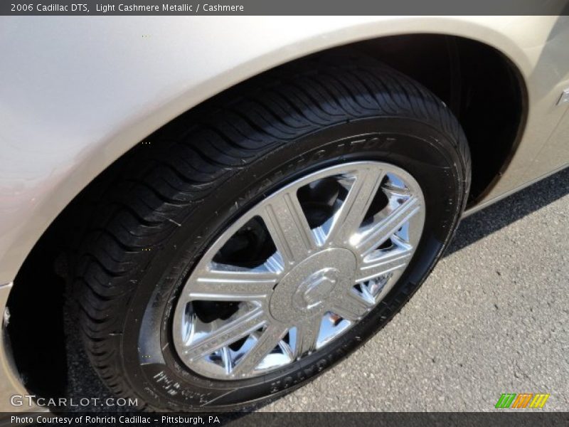 Light Cashmere Metallic / Cashmere 2006 Cadillac DTS