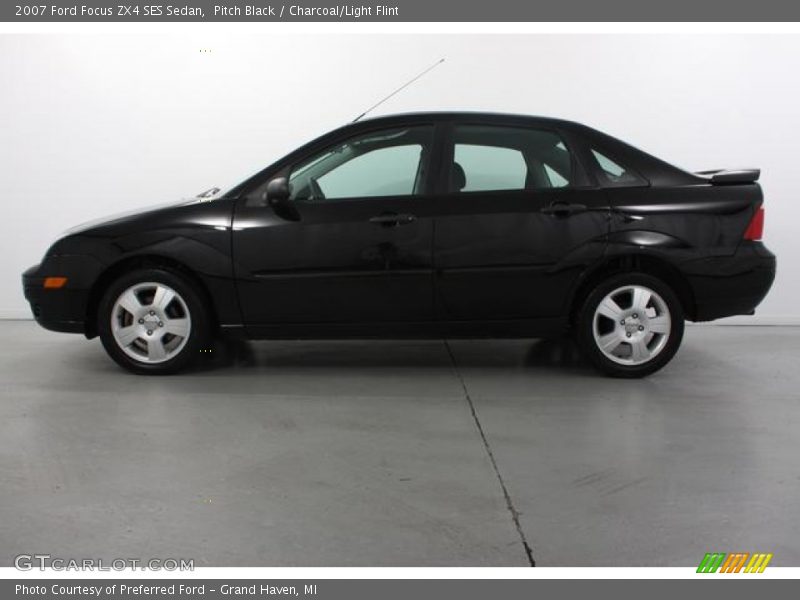 Pitch Black / Charcoal/Light Flint 2007 Ford Focus ZX4 SES Sedan