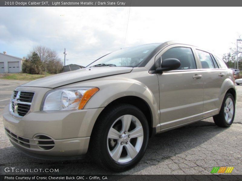 Light Sandstone Metallic / Dark Slate Gray 2010 Dodge Caliber SXT