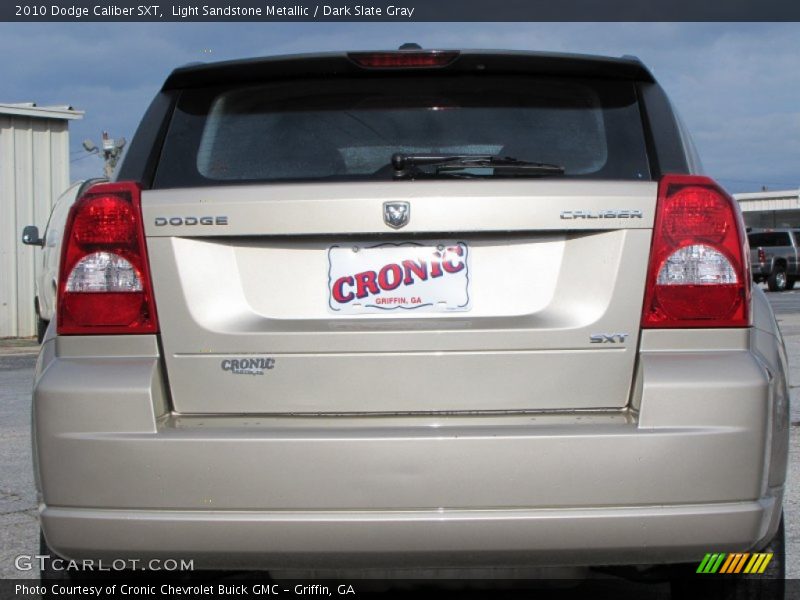 Light Sandstone Metallic / Dark Slate Gray 2010 Dodge Caliber SXT