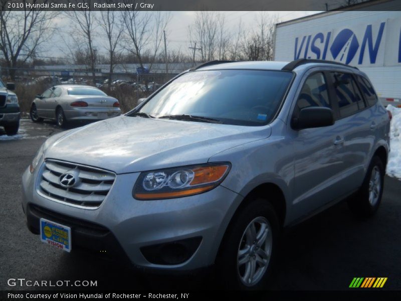 Radiant Silver / Gray 2010 Hyundai Santa Fe GLS