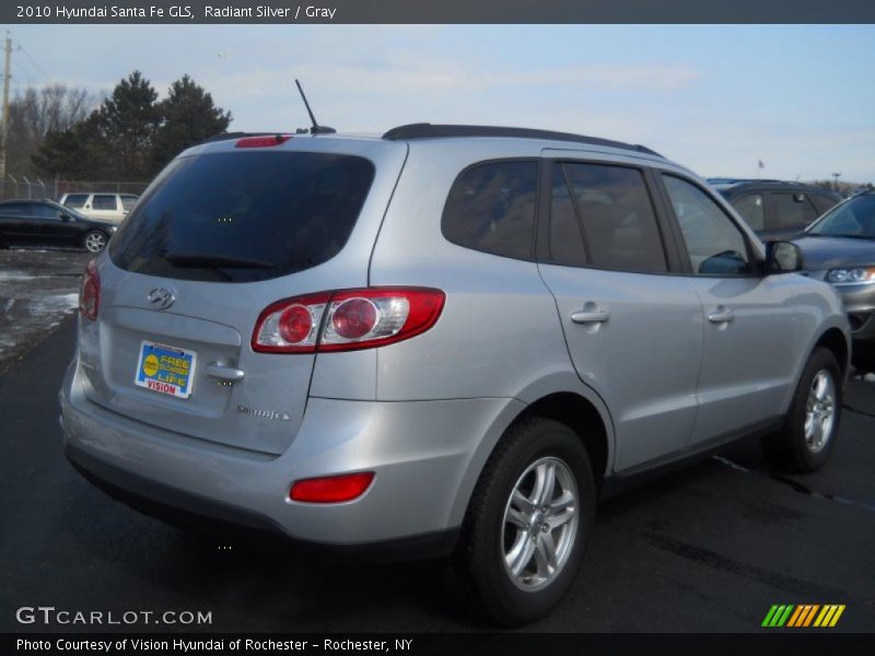 Radiant Silver / Gray 2010 Hyundai Santa Fe GLS