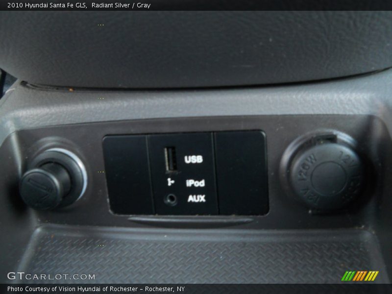 Radiant Silver / Gray 2010 Hyundai Santa Fe GLS
