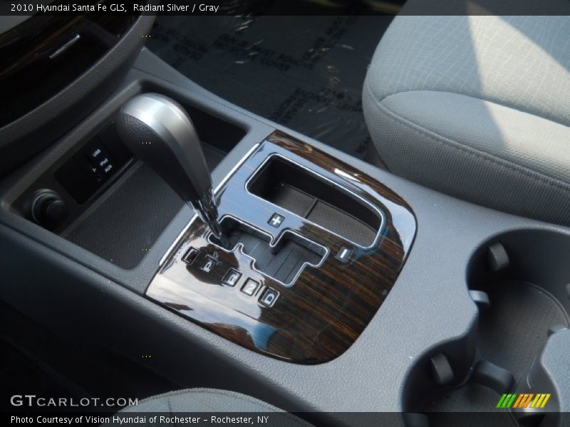 Radiant Silver / Gray 2010 Hyundai Santa Fe GLS