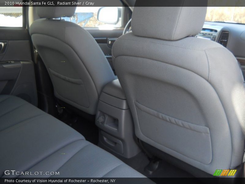 Radiant Silver / Gray 2010 Hyundai Santa Fe GLS