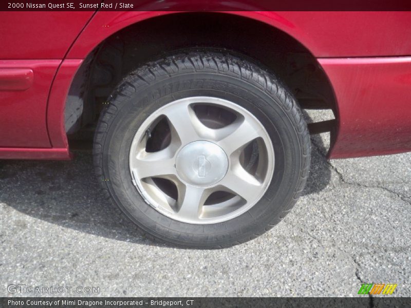 Sunset Red / Slate 2000 Nissan Quest SE