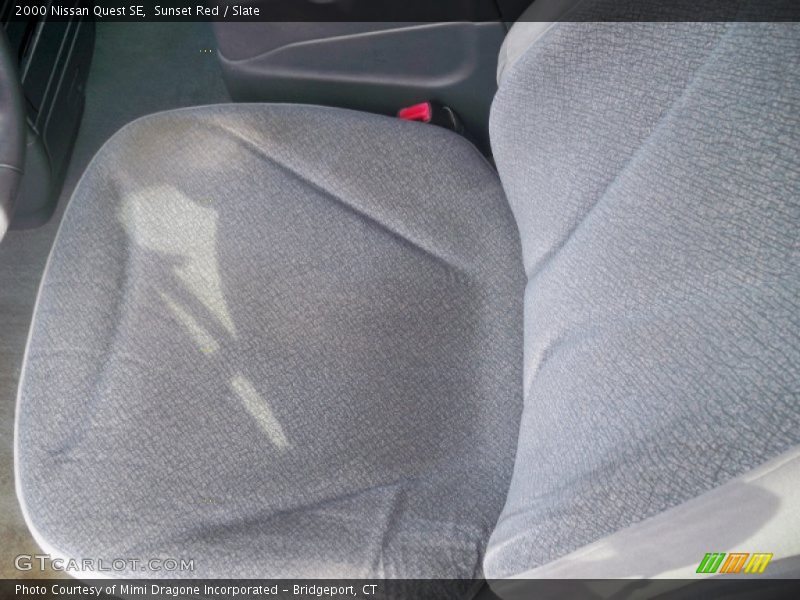 Sunset Red / Slate 2000 Nissan Quest SE