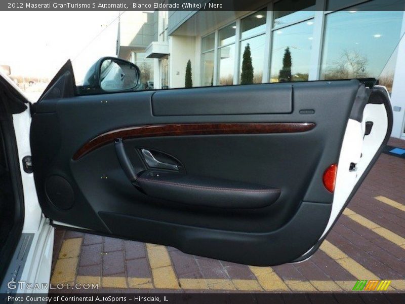 Door Panel of 2012 GranTurismo S Automatic
